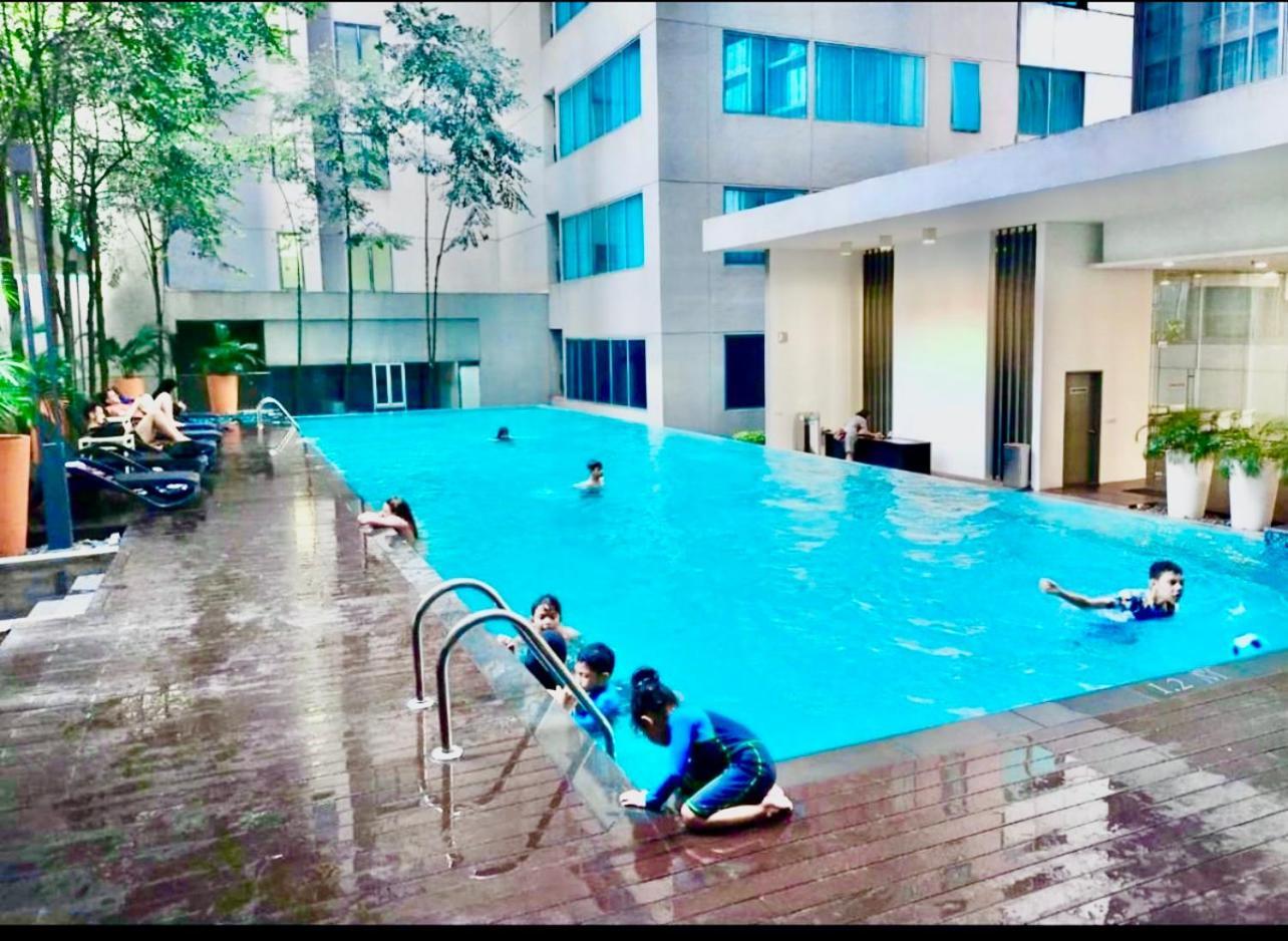Summer Suites Klcc By Whollmark 吉隆坡 外观 照片