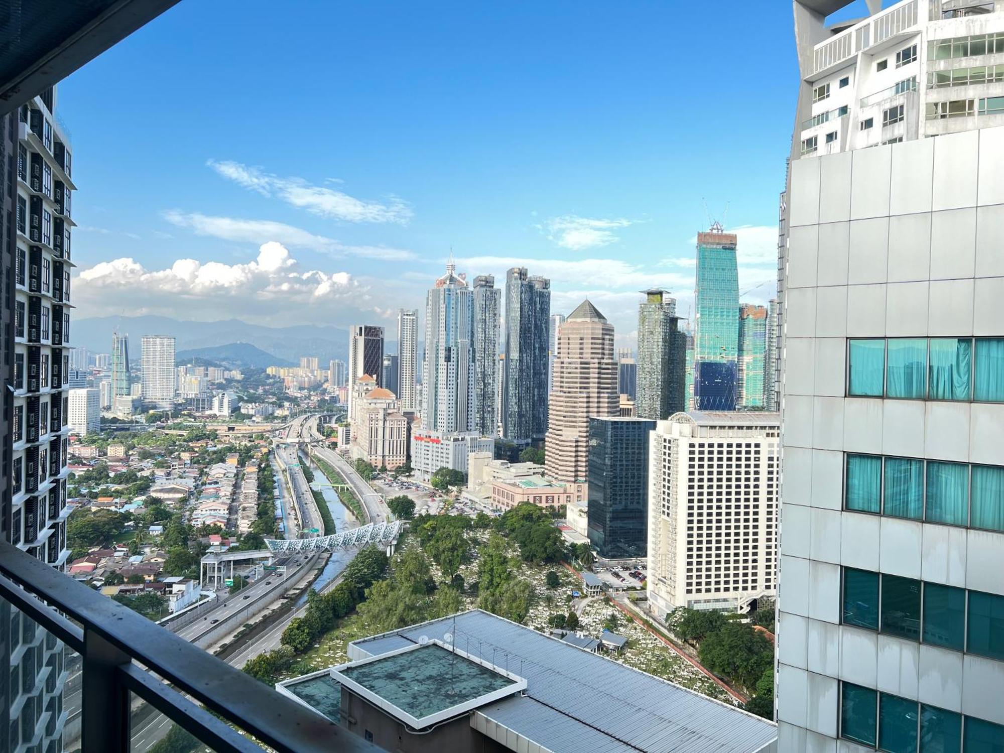 Summer Suites Klcc By Whollmark 吉隆坡 外观 照片